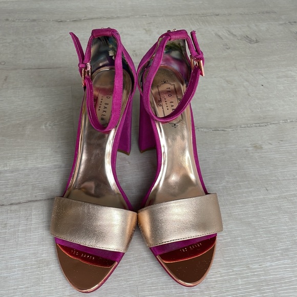 Ted Baker heels in rich purple/pink with rose gold - Picture 2 of 5